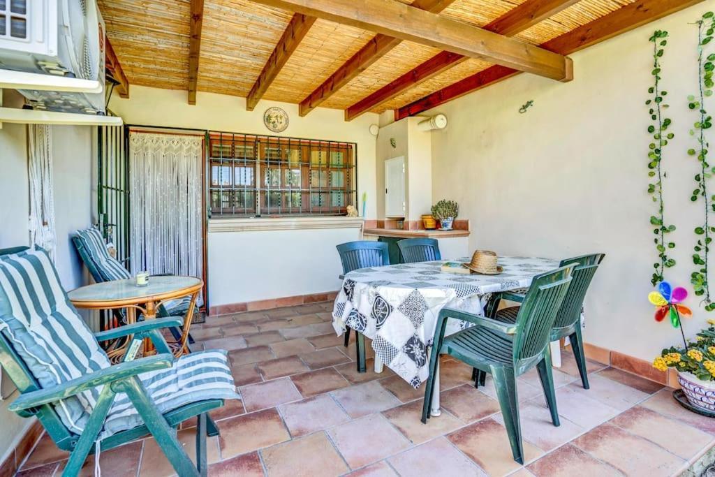 La Isla Casa Barnaby Villa Platja de Larenal Eksteriør billede