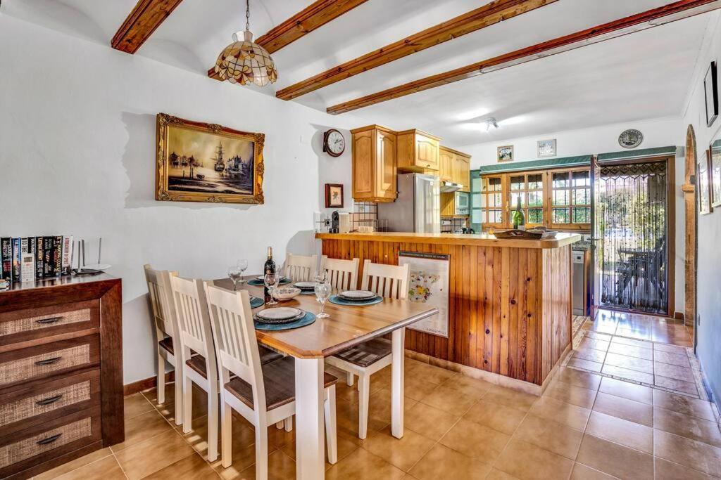 La Isla Casa Barnaby Villa Platja de Larenal Eksteriør billede